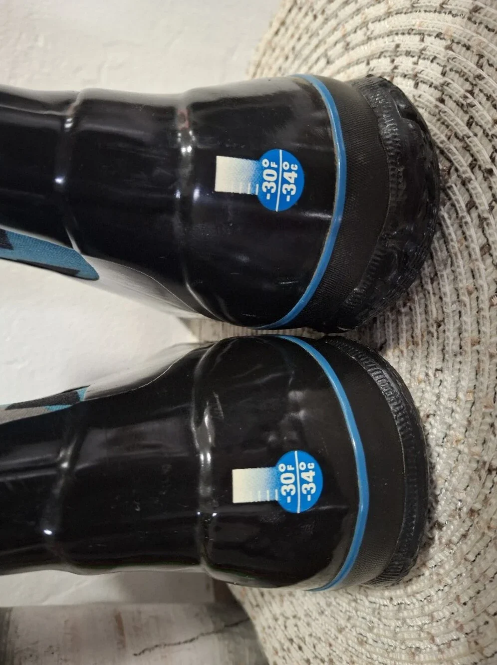 Bogs Black Blue Geometric Kids Rain Boots Size 6y.